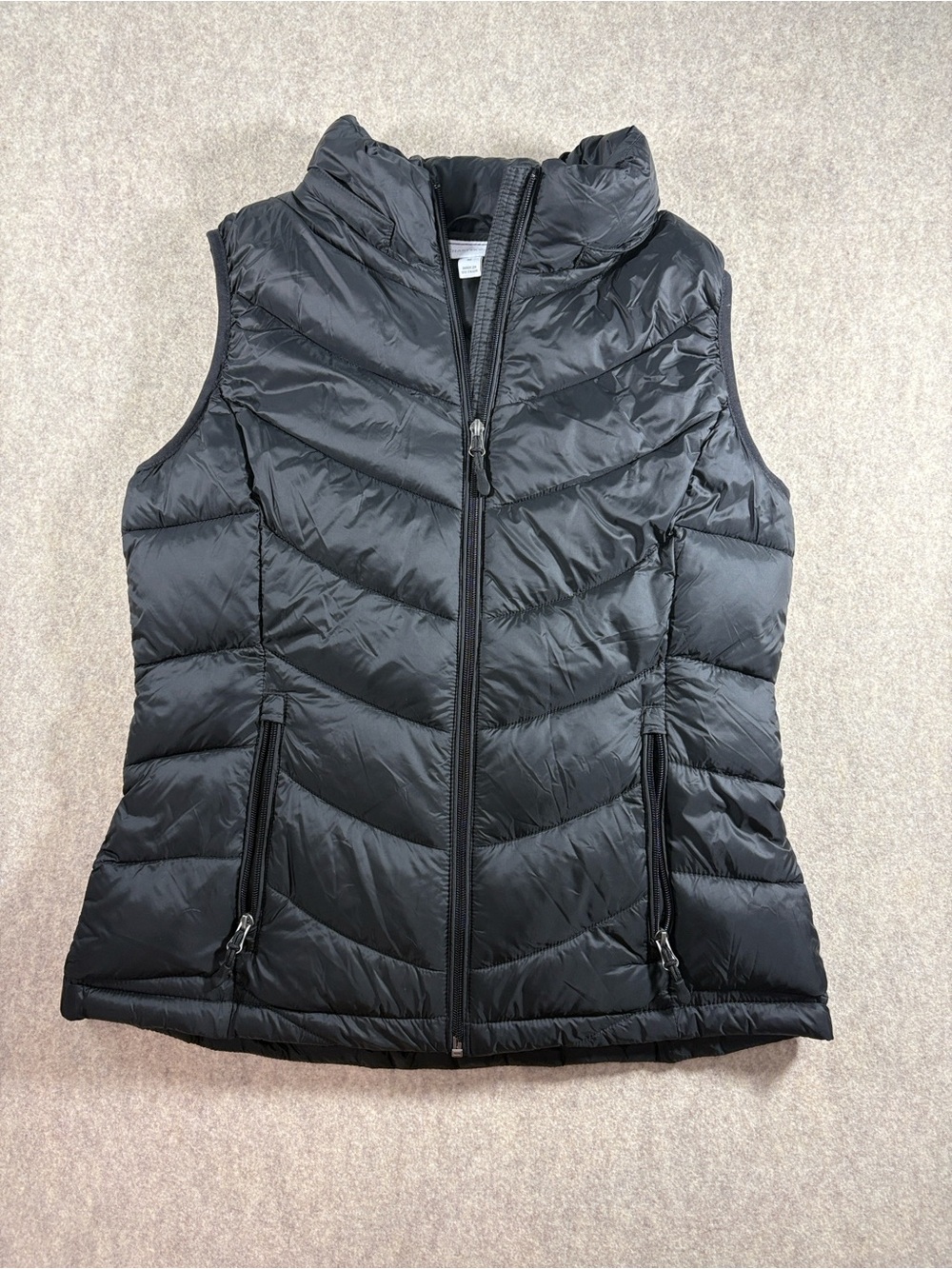 Charter Club NWT Women’s Black Packable Puffer Vest size Med